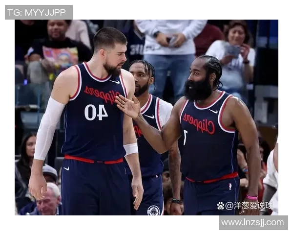 火箭队与快船队激战三月十六日期待精彩对决与球星表现